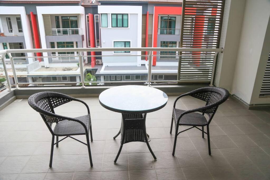 Modern Home/ 5 Min Jonker/walking Mahkota Mall & Hospital/ 24 Pax 7r6b/ Mlk Town Holiday home *