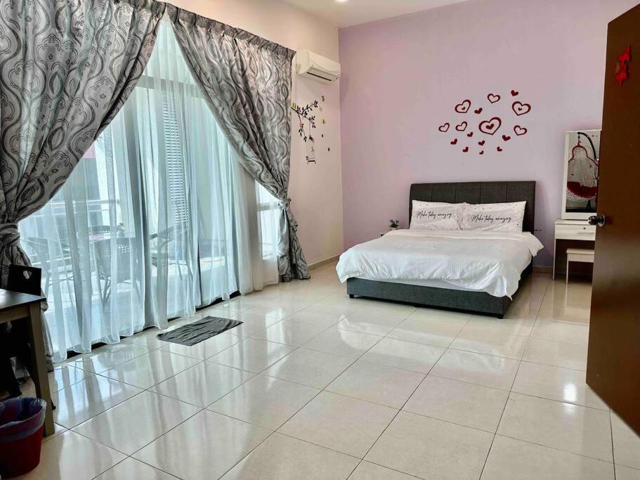 Holiday home Modern Home/ 5 Min Jonker/walking Mahkota Mall & Hospital/ 24 Pax 7r6b/ Mlk Town Malacca