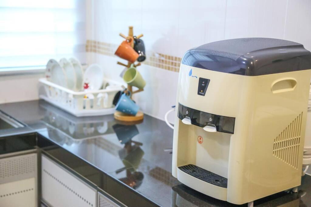 Modern Home/ 5 Min Jonker/walking Mahkota Mall & Hospital/ 24 Pax 7r6b/ Mlk Town * Malacca